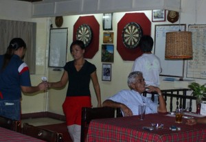 Darts night at Domino Pub & Restaurant, Sukhumvit Soi 11, Bangkok